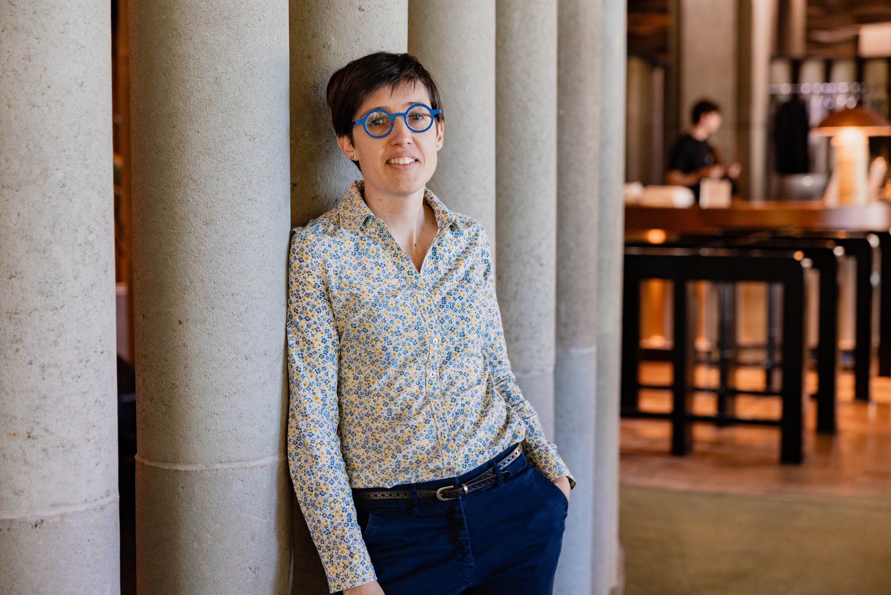 Portrait de Laure Bouvier, directrice marketing externalisée pour la construction et l'immobilier
